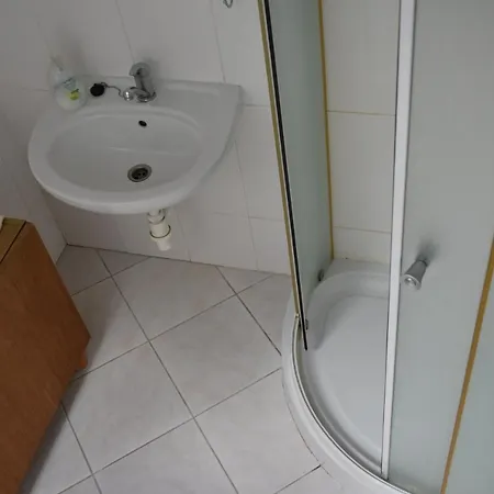 Janovice Apartment *